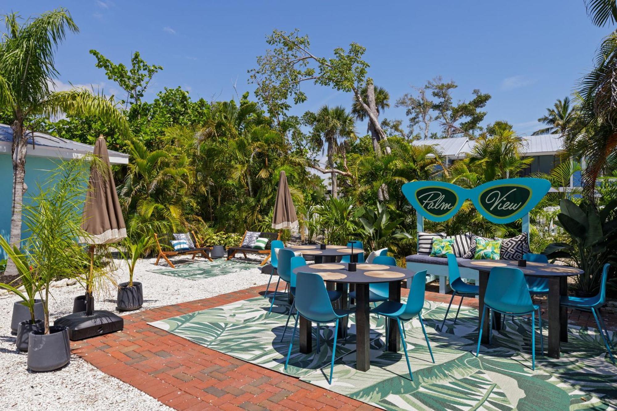 Captain Ed's - Charming At Palmview Of With Bikes